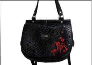 663X – Bolso para dama, en cuero legítimo – Seguridad